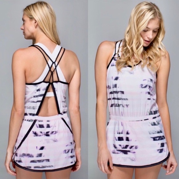 lululemon athletica Pants - Lululemon Sweaty Or Not Runsie Romper EUC